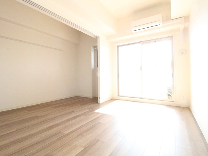 居室 ｴｽﾗｲｽﾞ神戸三宮山手通壱番館