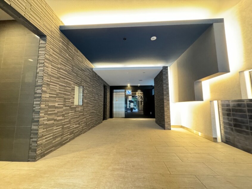 エントランス部分 ｴｽﾗｲｽﾞ神戸三宮山手通壱番館