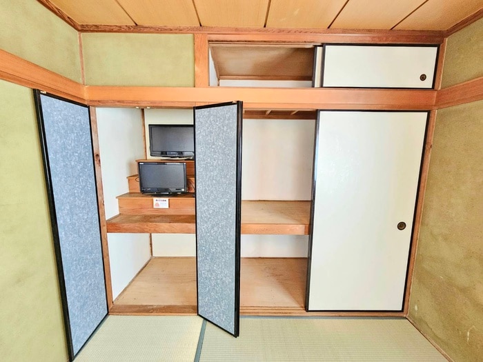 収納 丘の上にある春のLa torta