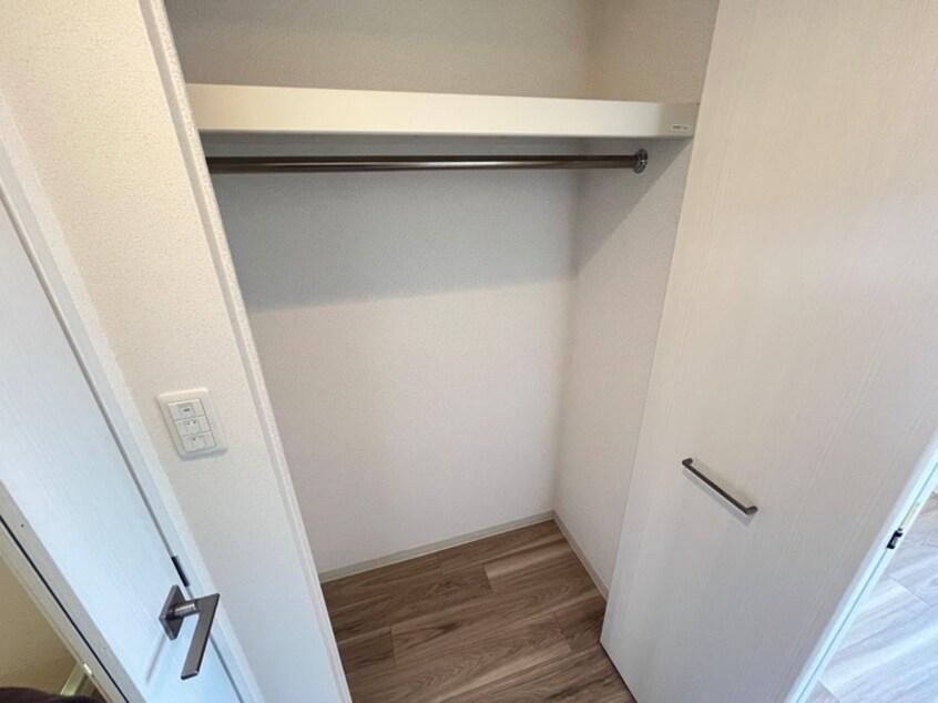 収納 プレサンスKOBEシフォン（204）