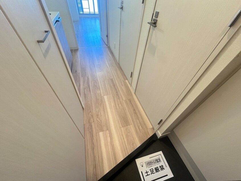 廊下 プレサンスKOBEシフォン（204）