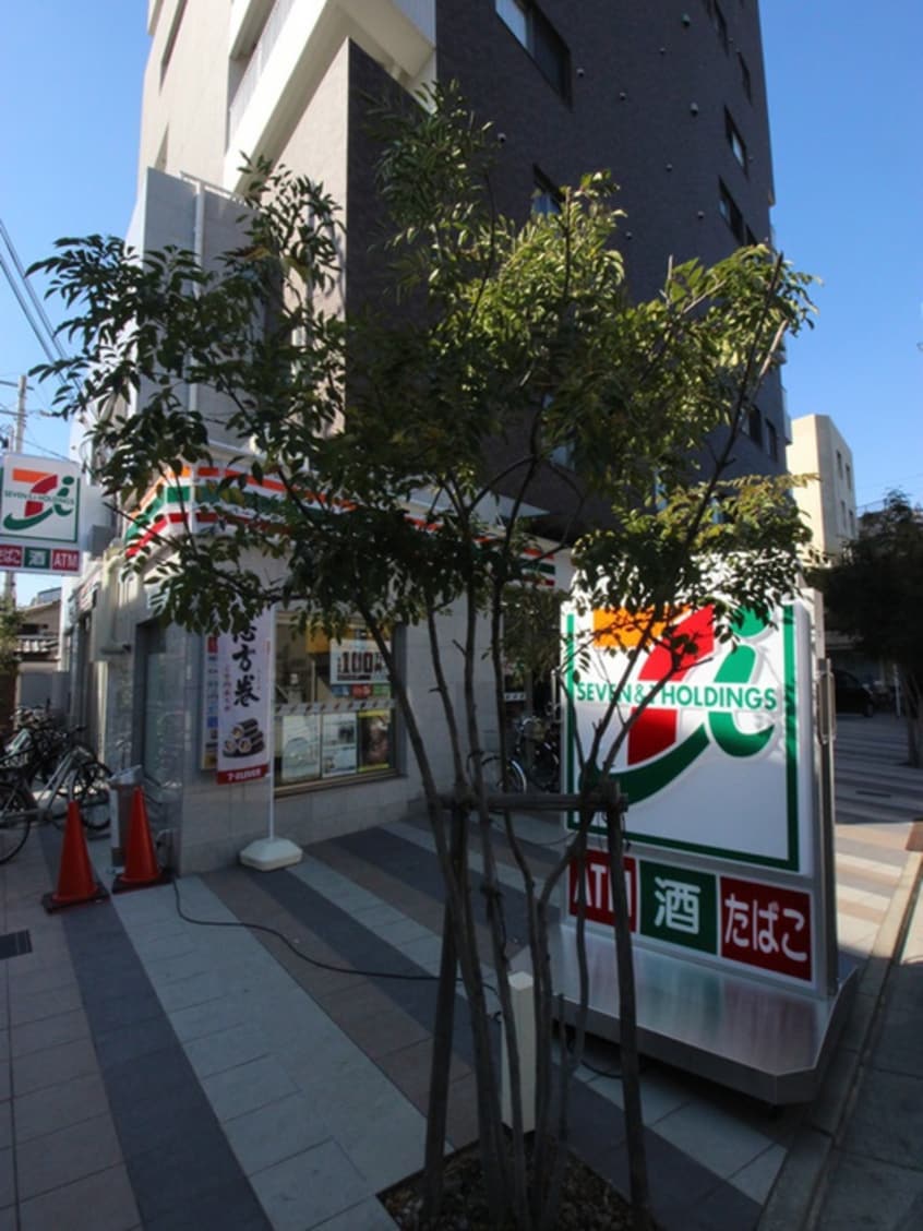 セブンイレブン　門真幸福町店(コンビニ)まで550m Ｖｉｖａｃｅ　Ａ棟