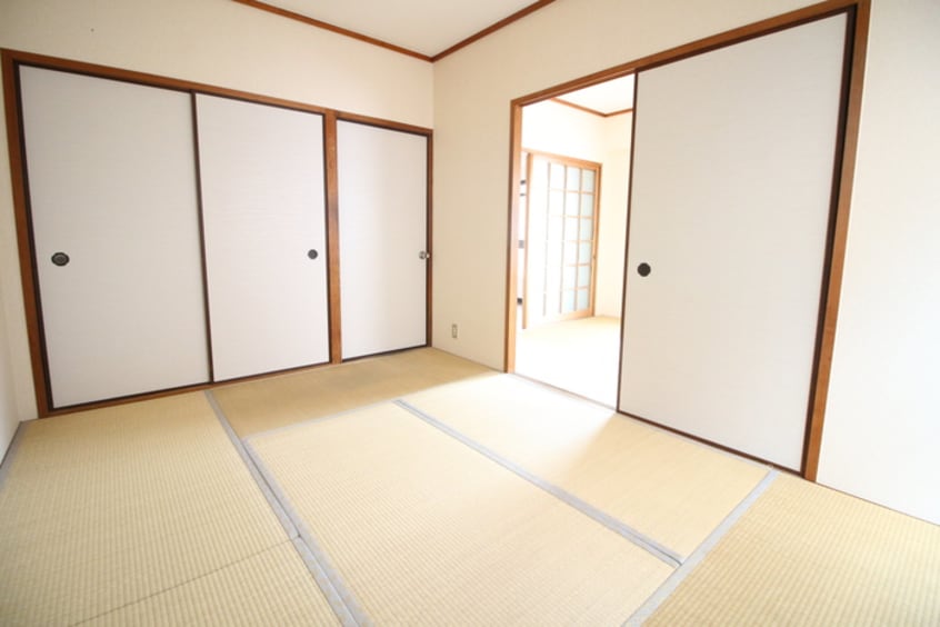 居室 サンハイツマルミ