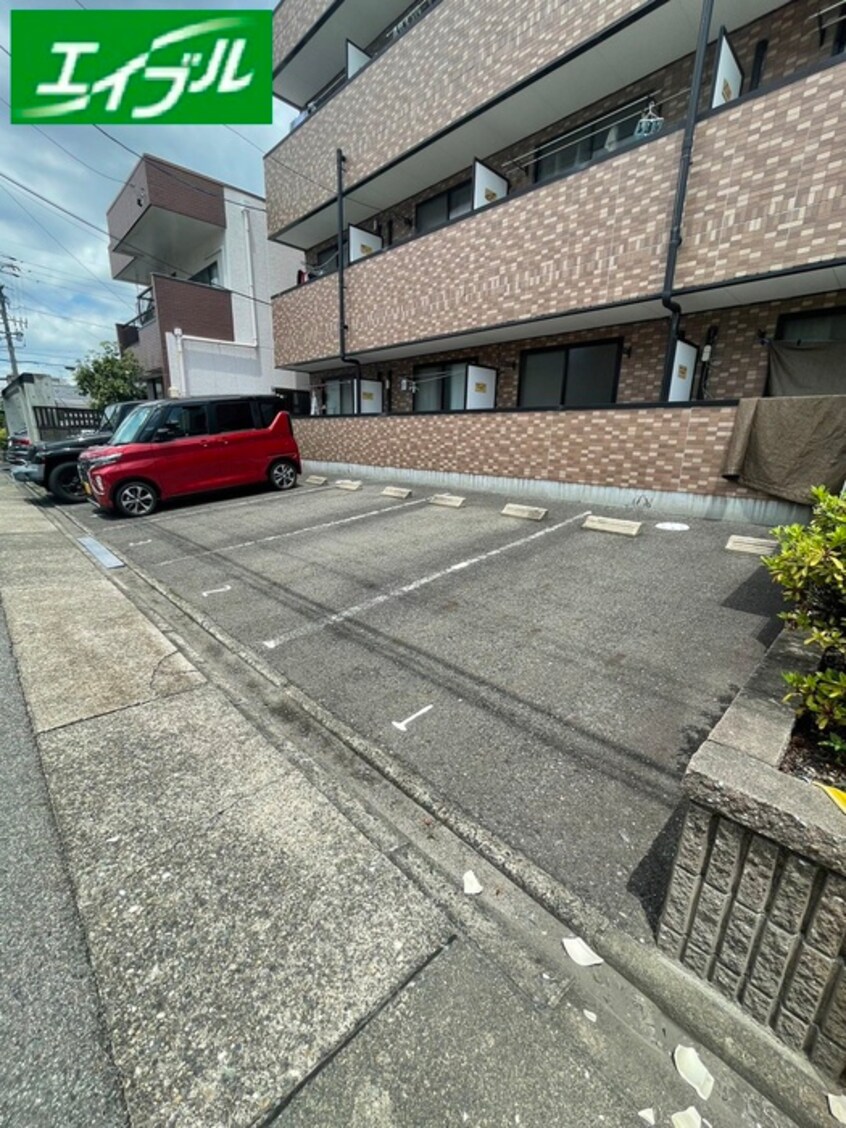 駐車場 アンプルールフェールＶｅｒｔⅡ