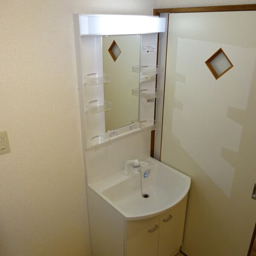 洗面 ジュネス保田３