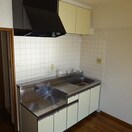 キッチン ジュネス保田３