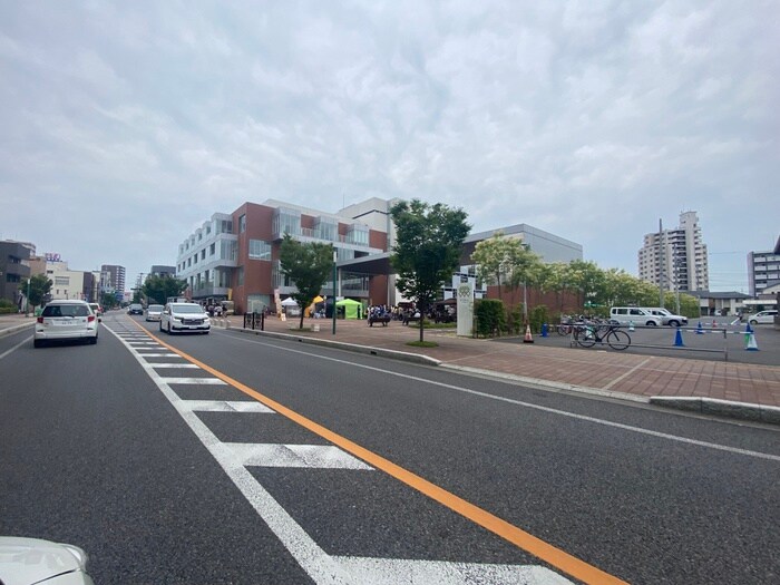 安城市役所 アンフォーレ本館(役所)まで2000m コンフォーティア