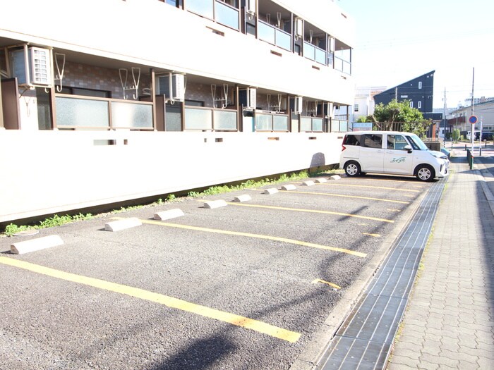 駐車場 シーズンコート野並