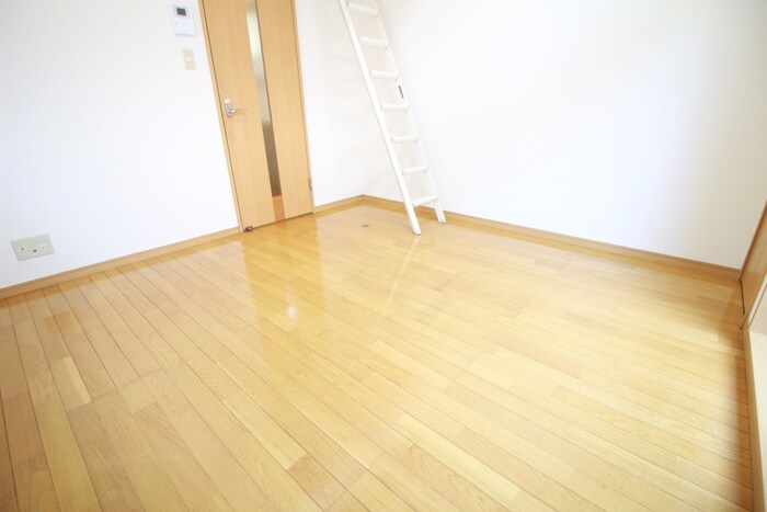 居室 ハルミハイツ