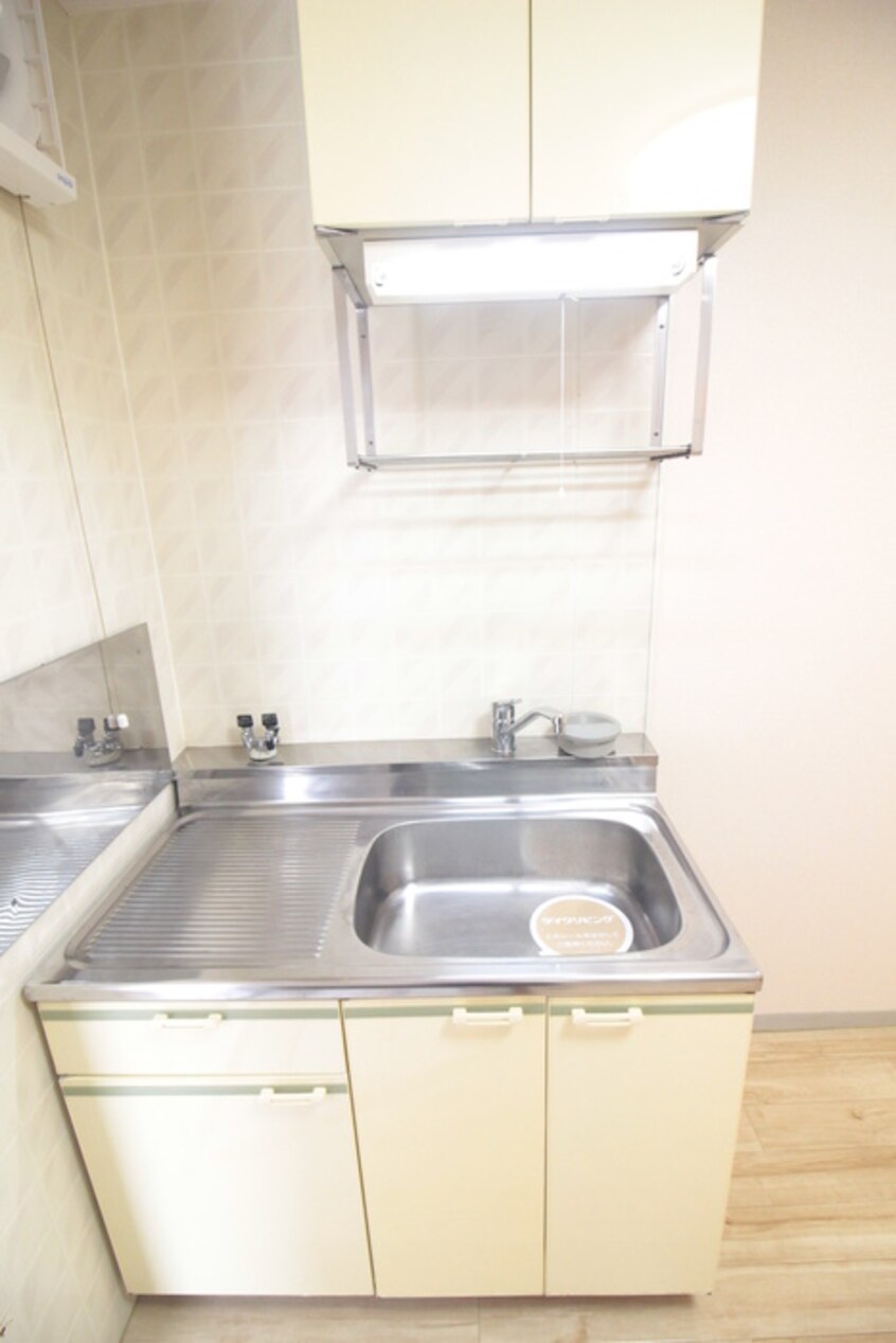 キッチン ファミール堀部Ⅲ　Ａ棟