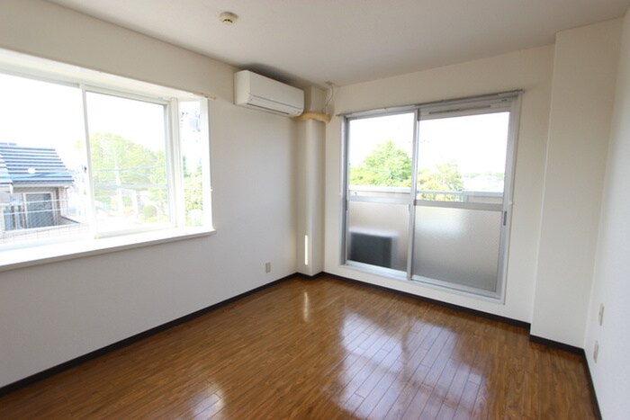 居室 フロ－ラル二瀬