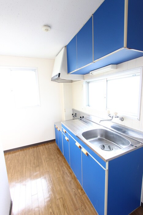 キッチン フロ－ラル二瀬