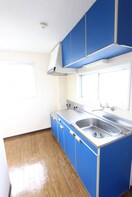 キッチン フロ－ラル二瀬