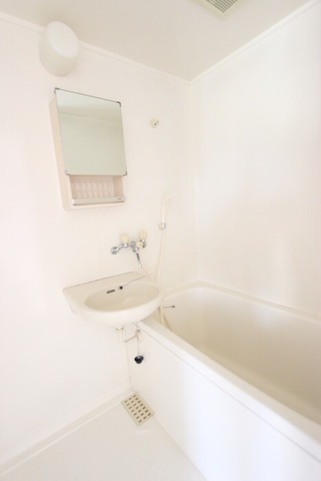 バス／シャワールーム等 フロ－ラル二瀬