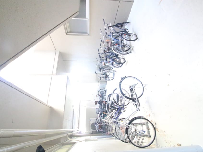 駐輪場 ｸﾞﾘｰｽﾞ本陣