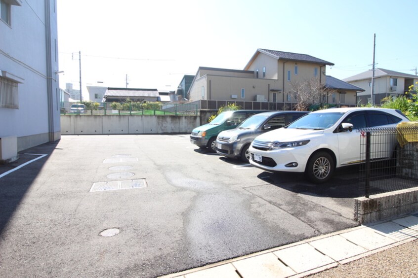 駐車場 マンション　須藤