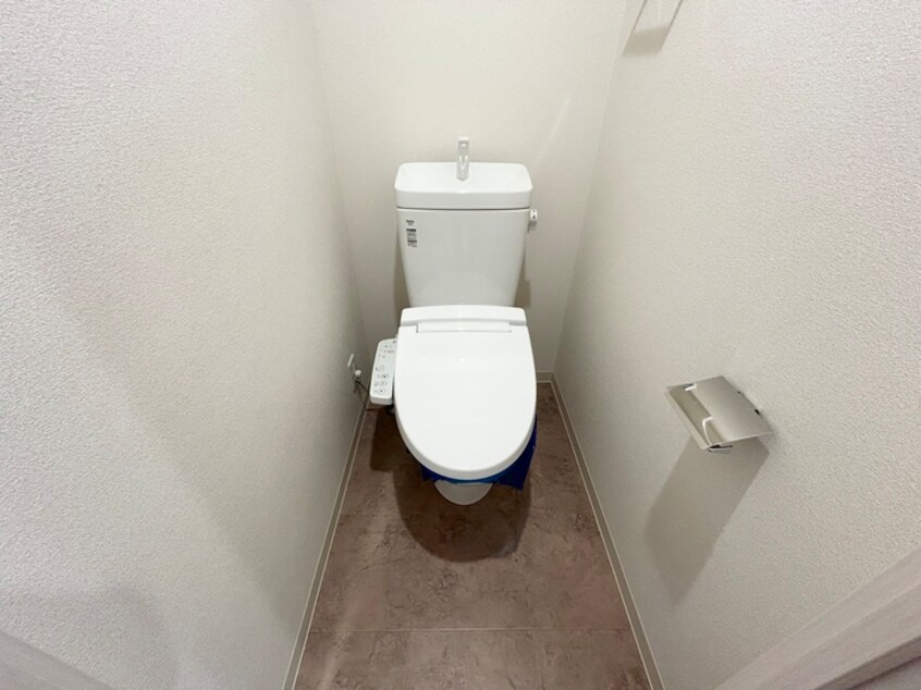 トイレ ﾌﾟﾚｻﾝｽｼﾞｪﾈ新栄町駅前葵（920）