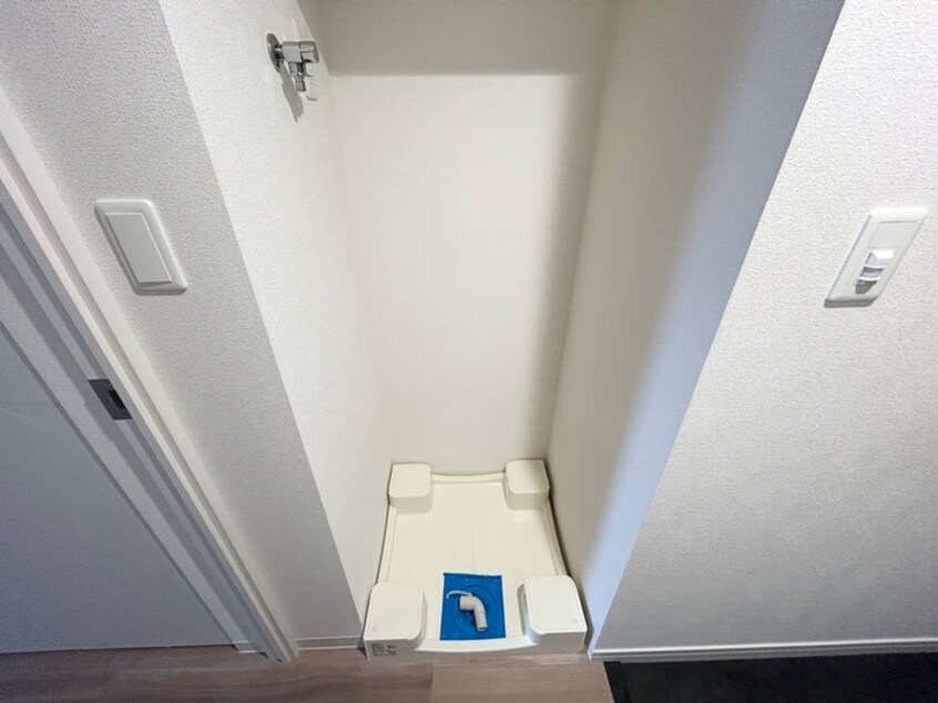 洗濯機置場 ﾌﾟﾚｻﾝｽｼﾞｪﾈ新栄町駅前葵（920）