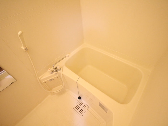 バス／シャワールーム等 アンプル－ルリ－ブルルミエ－ル