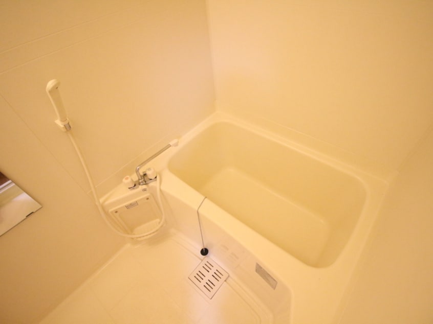 バス／シャワールーム等 アンプル－ルリ－ブルルミエ－ル