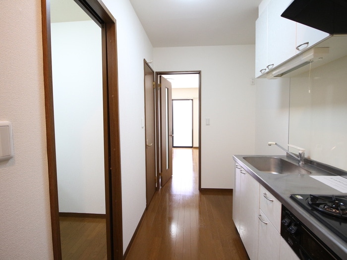 廊下 アンプル－ルリ－ブルルミエ－ル