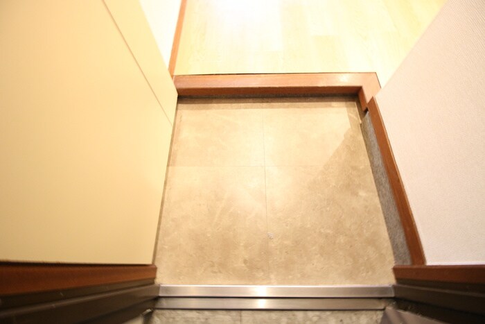 玄関 ラ・ク－ル泉