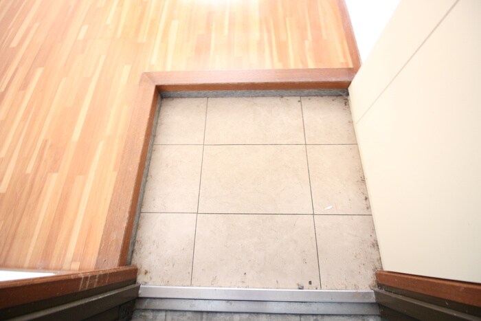 玄関 ラ・ク－ル泉