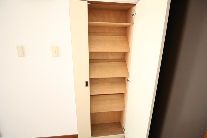 靴箱 ラ・ク－ル泉