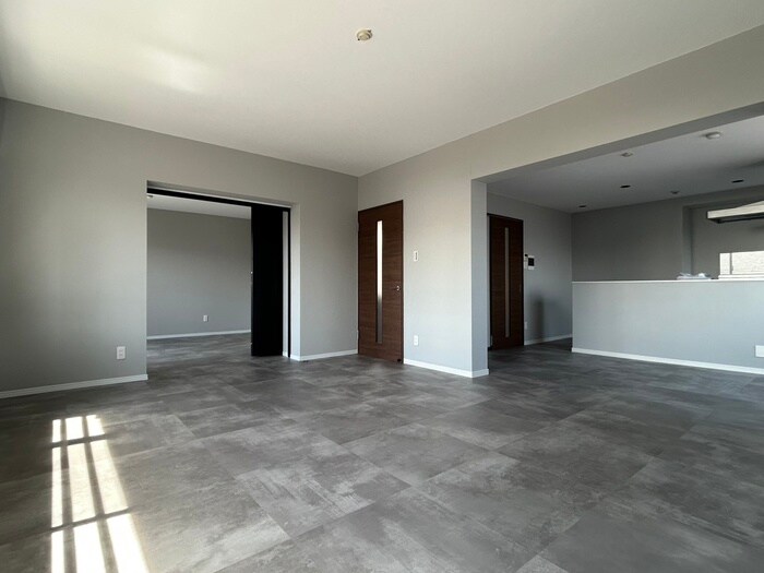 居室 リポーズオン一社