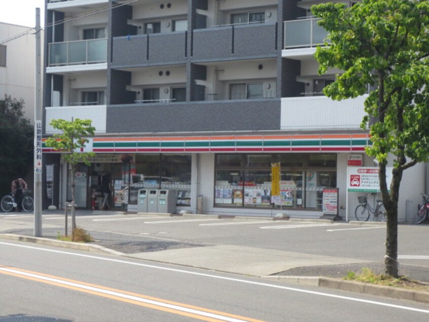 セブンイレブン(コンビニ)まで210m 仮）桜山戸建