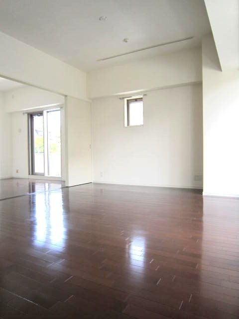 居室 サムティレジデンス名城公園