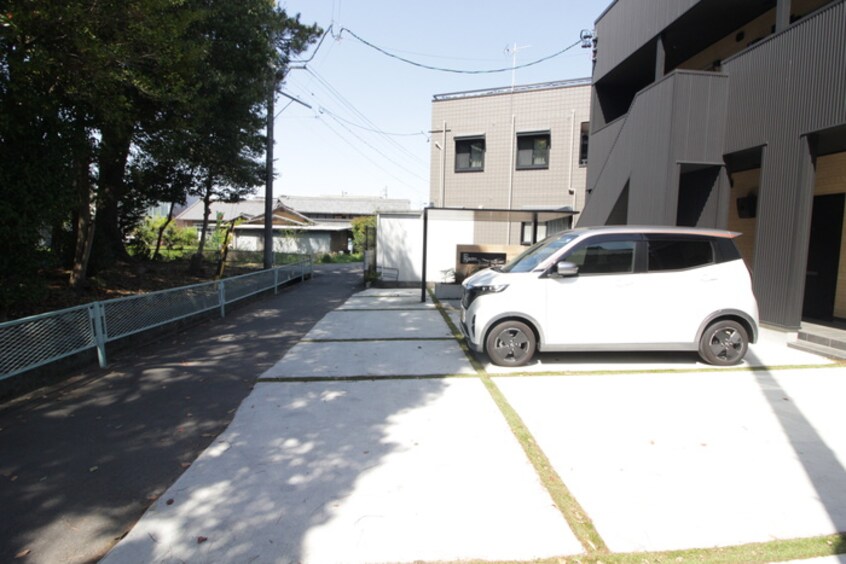 駐車場 ＬｅＧｉｏｉｅ岩倉駅Ⅱ