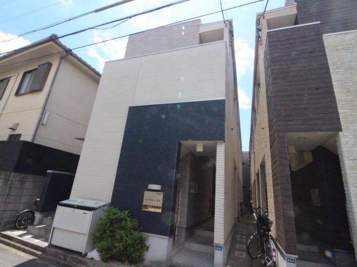 外観写真 Ｃａｔｈｂｈａｒｒ　車道