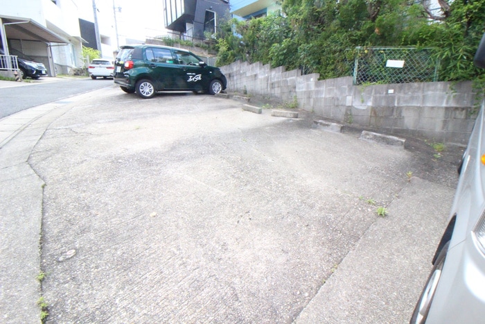 駐車場 ホワイトピア岩崎