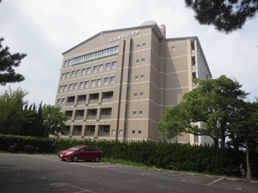 名古屋市立大学滝子キャンパス(大学/短大/専門学校)まで494m 雁道ビル