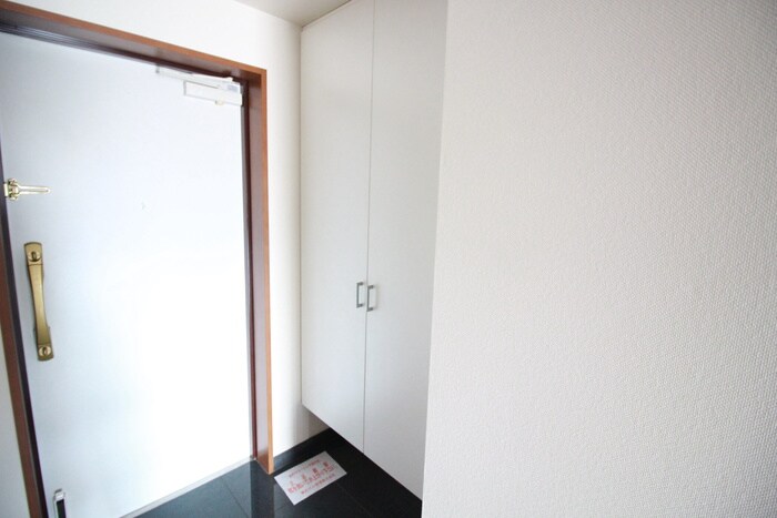 靴箱 アイユ－八事