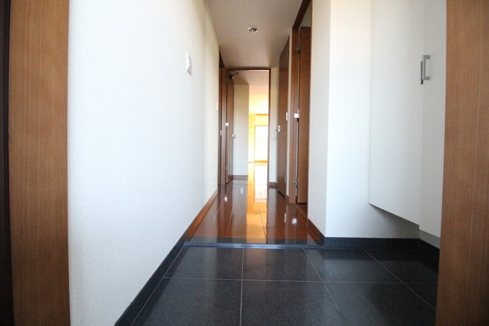 玄関 アイユ－八事