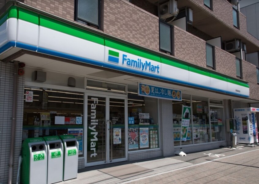 FamilyMart明和高校前店(コンビニ)まで377m 松永ハイツ