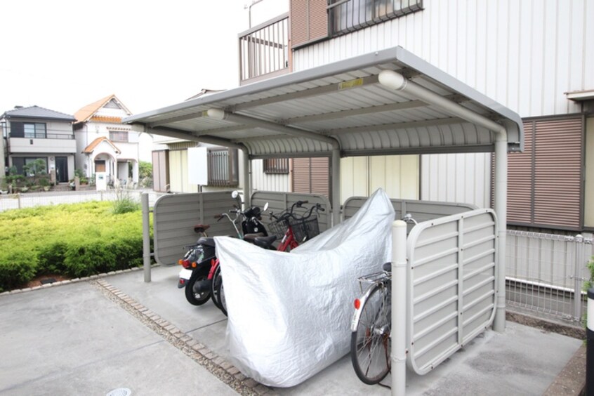 駐輪場 ラフレシール