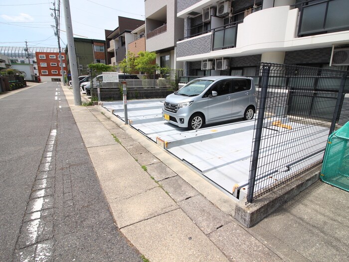 駐車場 クレスト牧の里