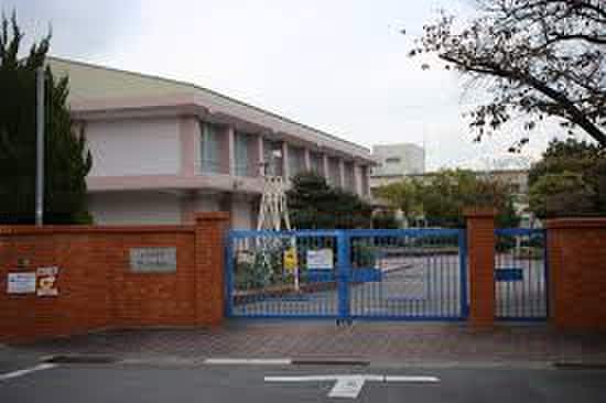 名古屋市立守山小学校(小学校)まで352m RUSCELLO守山