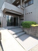 エントランス部分 ロジュマン高木