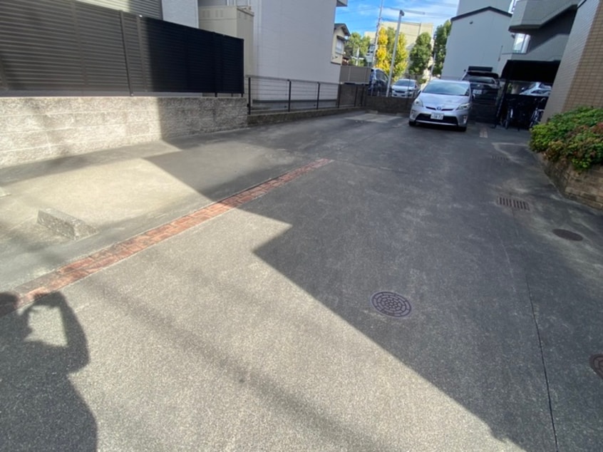 駐車場 グランドゥ－ル古出来