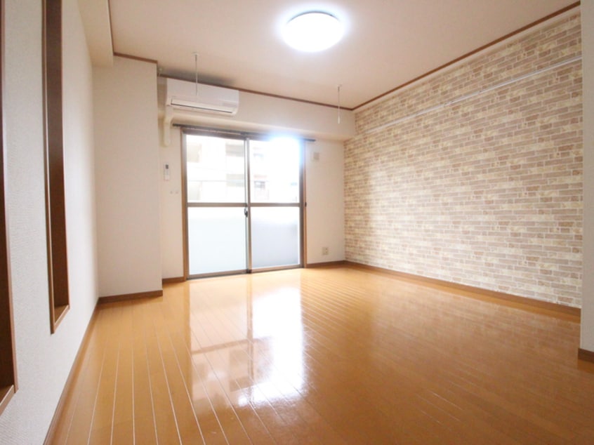 居室 グランドゥ－ル古出来