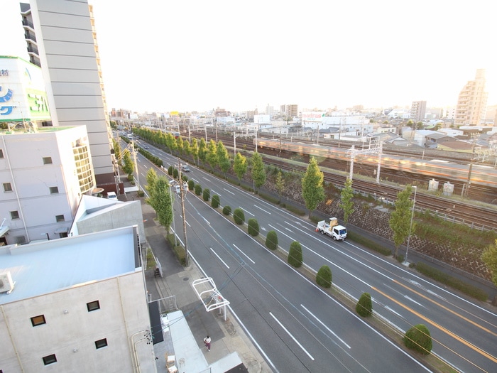 室内からの展望 グレーシア名駅南