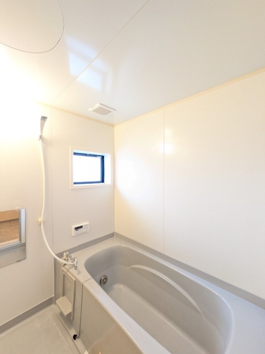 バス／シャワールーム等 レジデンス神ノ倉Ｂ