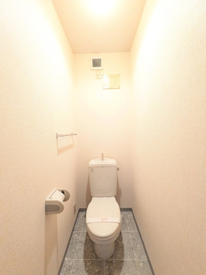 トイレ レジデンス神ノ倉Ｂ