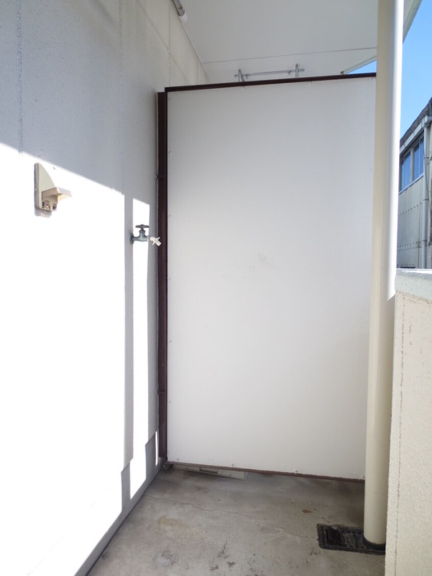 洗濯機置場 ハイツメモリ－
