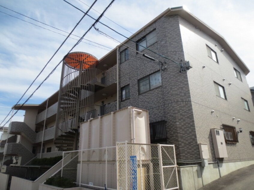 外観写真 ファミール　鈴木