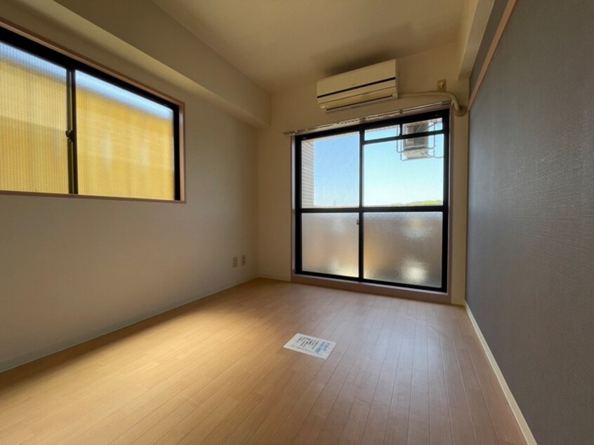 居室 プレスイン旗屋